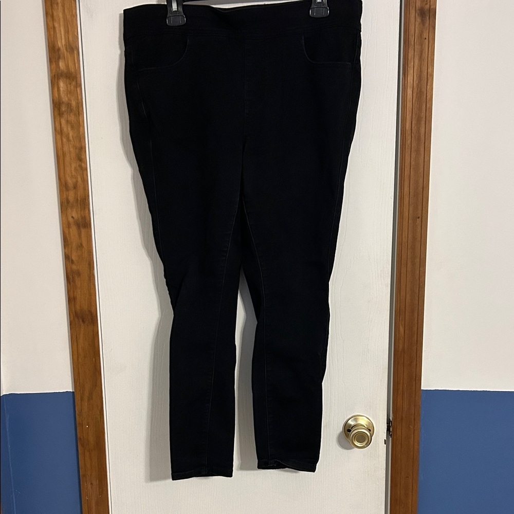 Torrid Women's Black Skinny Jeans